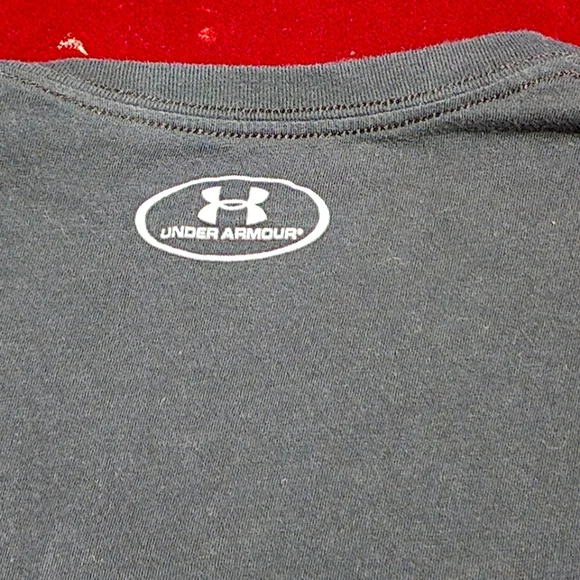 Under Armour Black Shirt / T-shirt 👕 - Picture 7 of 7